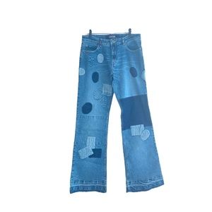 2for$63 Guess women’s denim jeans size 32